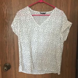 White and black polka dot blouse (NEVER WORN)